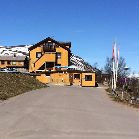 Abisko Guesthouse & Activities Exterior photo