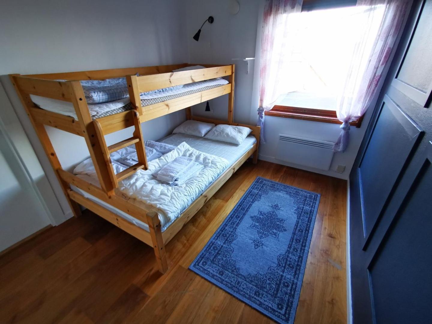 Abisko Guesthouse & Activities Exterior photo