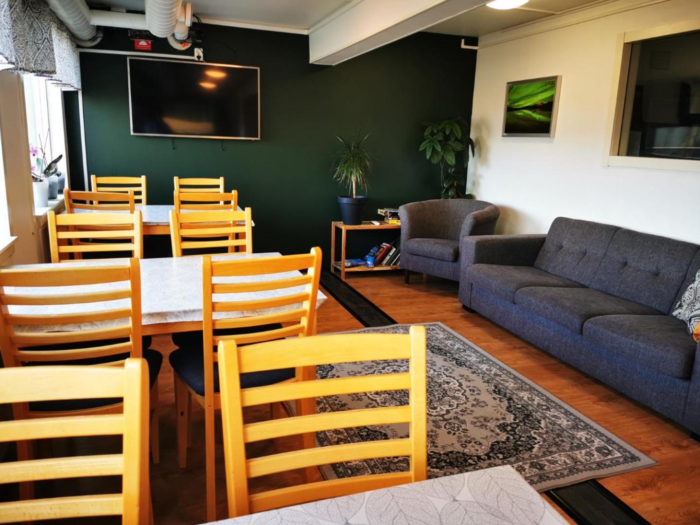 Abisko Guesthouse & Activities Exterior photo